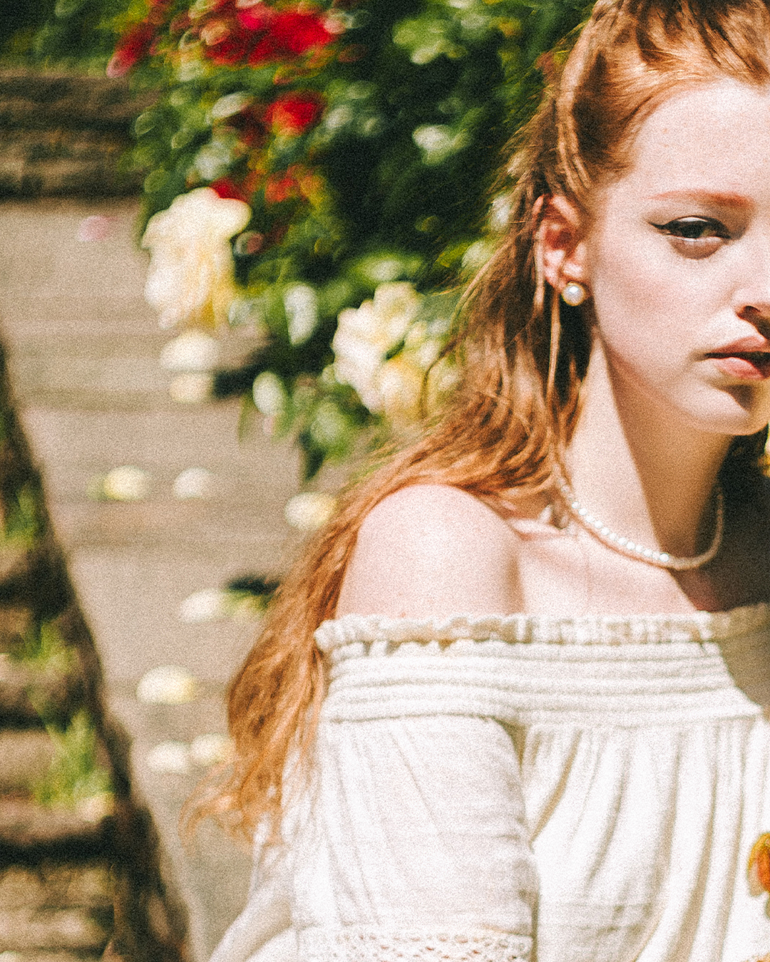 Creative Editorial Portraits at a Rose Garden in Portland — photograph 9 of 20